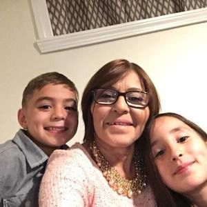 Meet your Posher, Juana